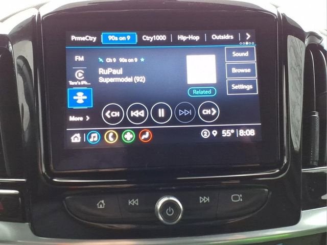 2022 Chevrolet Traverse LT Cloth