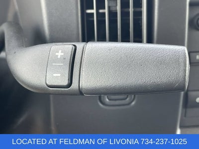 2025 Chevrolet Express Passenger 1LT