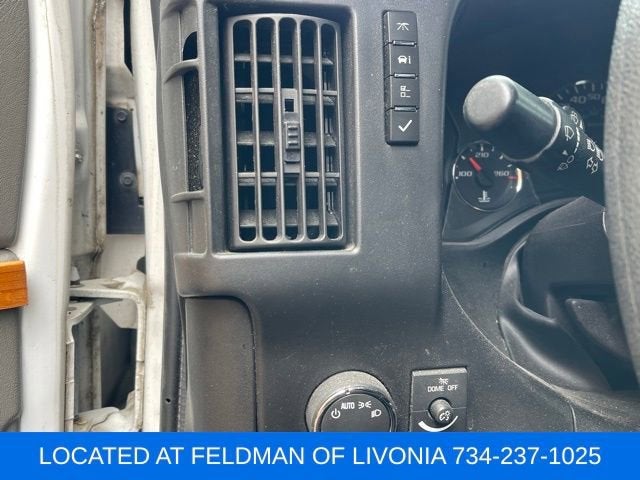 2015 GMC Savana Cargo 2500 2500 Regular Wheelbase Rear-Wheel Drive