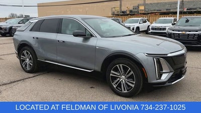 2024 Cadillac LYRIQ Luxury 2