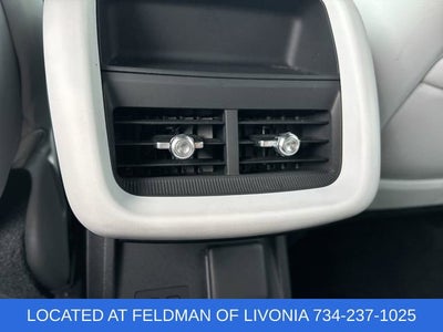 2024 Cadillac LYRIQ Luxury 2