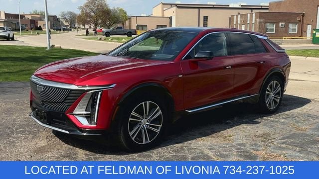 2024 Cadillac LYRIQ Luxury 2
