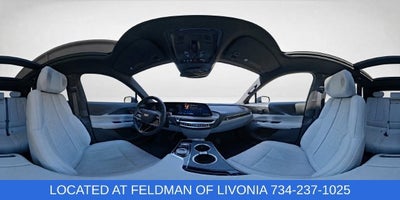 2024 Cadillac LYRIQ Luxury 2