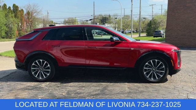 2024 Cadillac LYRIQ Sport 2