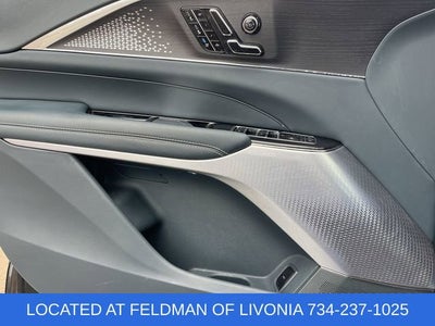 2024 Cadillac LYRIQ Sport 3