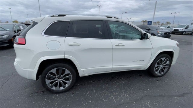 2019 Jeep Cherokee Overland