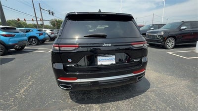 2022 Jeep Grand Cherokee Summit Reserve