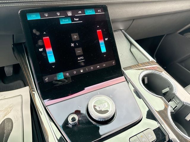 2025 Cadillac Escalade Luxury