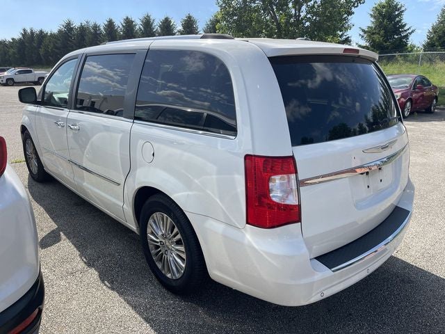 2011 Chrysler Town & Country Limited
