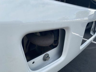 2015 Hino 26FT BOX TRUCK Base