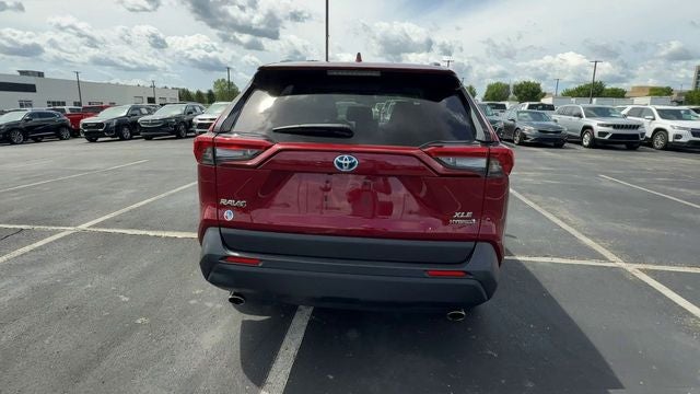 2022 Toyota RAV4 Hybrid XLE