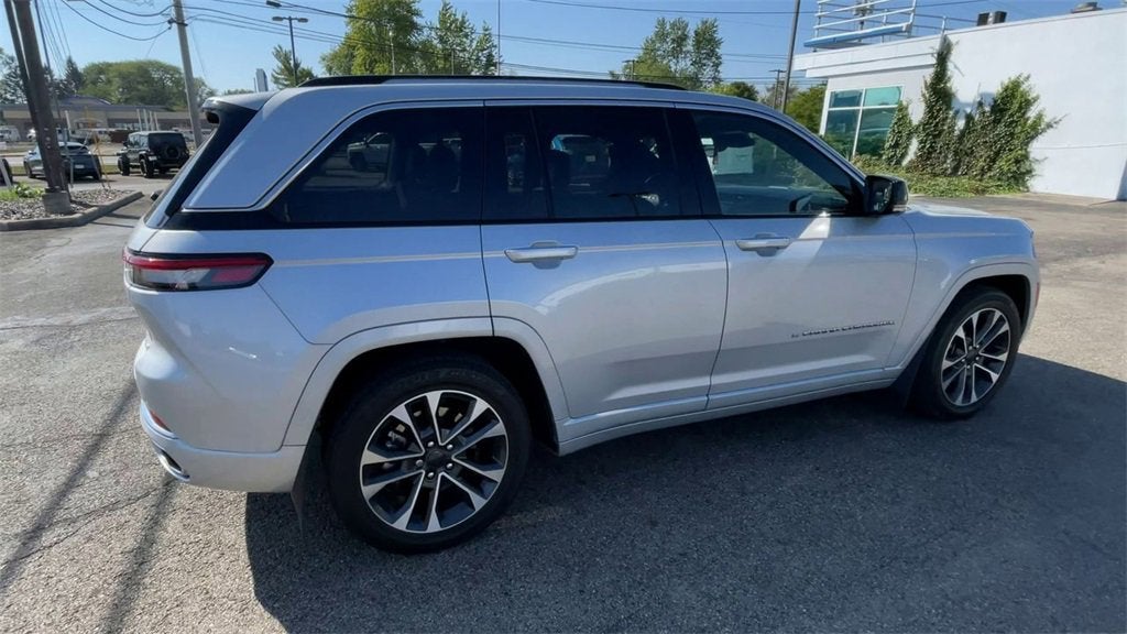 2022 Jeep Grand Cherokee 4xe Overland