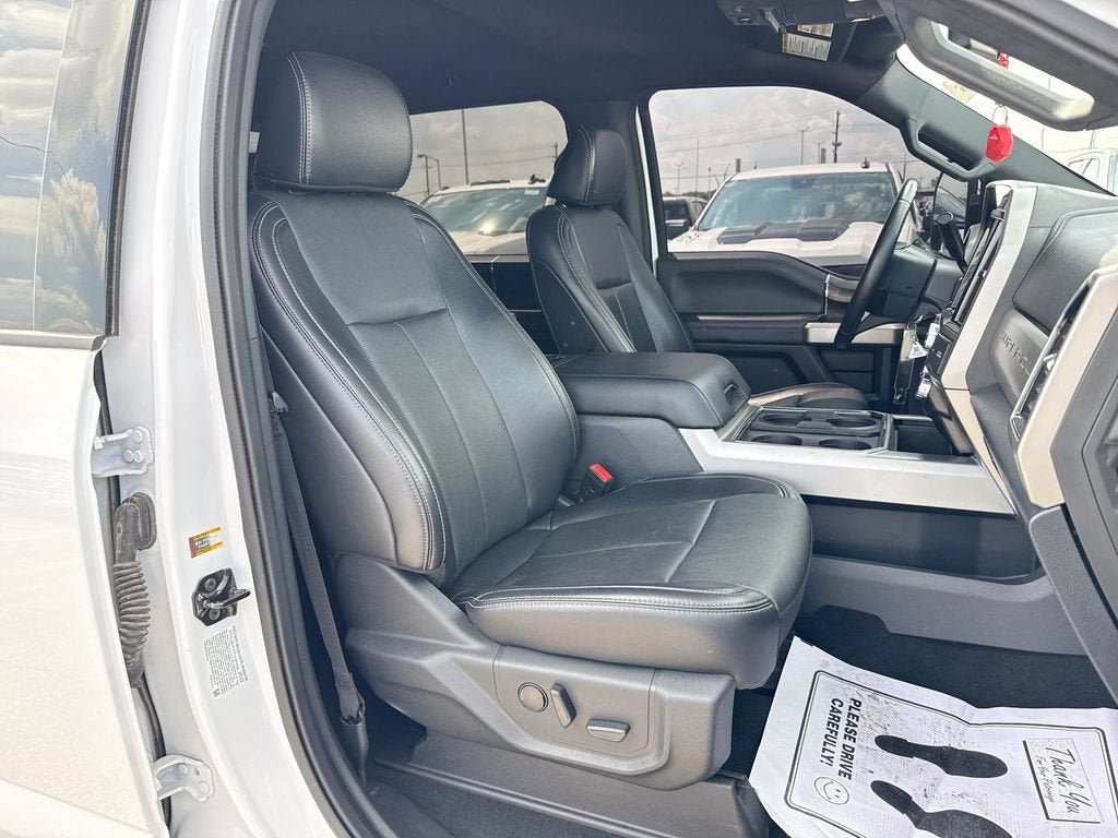 2022 Ford F-350 LARIAT