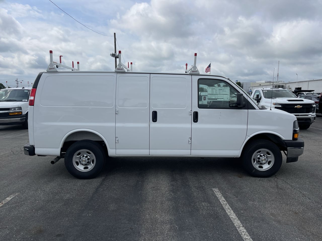 2025 Chevrolet Express Cargo 2500 WT