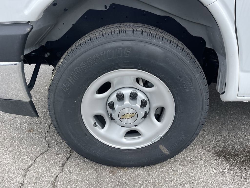 2025 Chevrolet Express Cargo 2500 WT