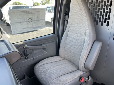 2025 Chevrolet Express Cargo WT