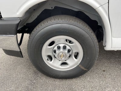 2025 Chevrolet Express Cargo WT
