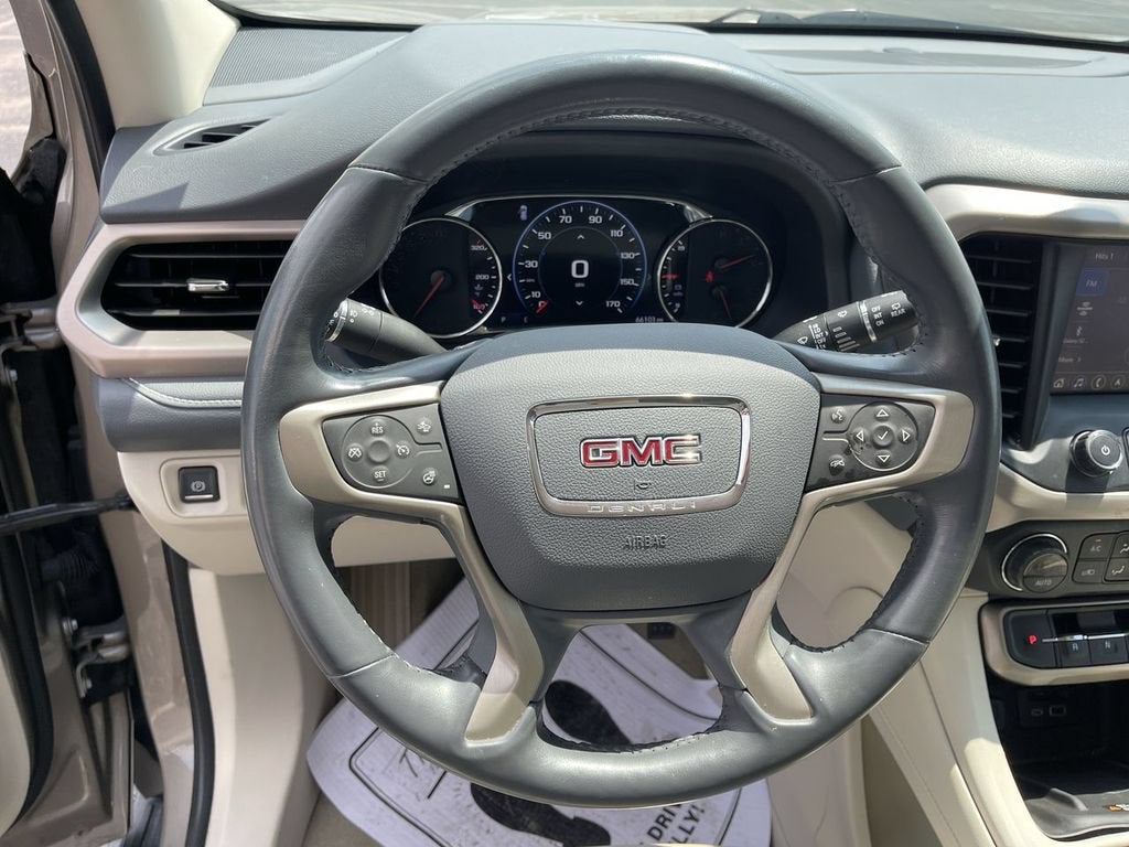 2022 GMC Acadia Denali