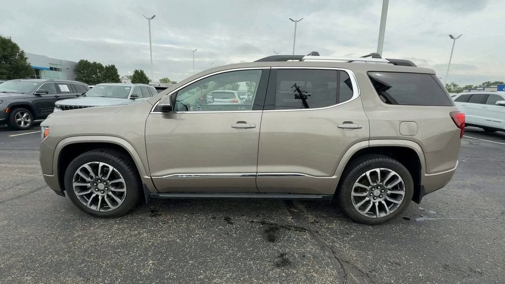 2022 GMC Acadia Denali