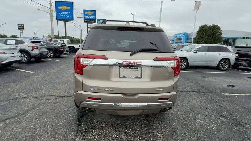 2022 GMC Acadia Denali