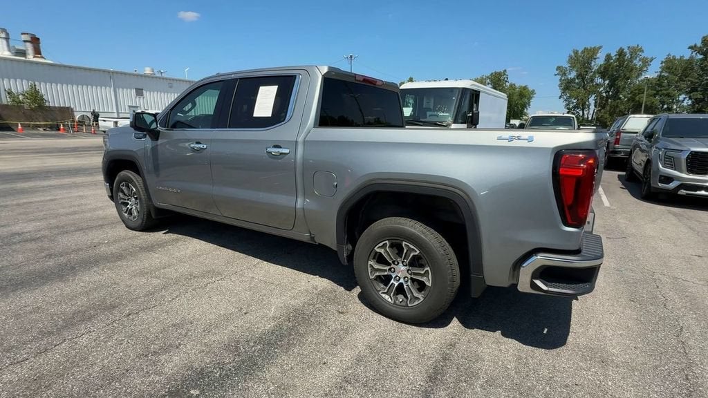 2025 GMC Sierra 1500 SLT