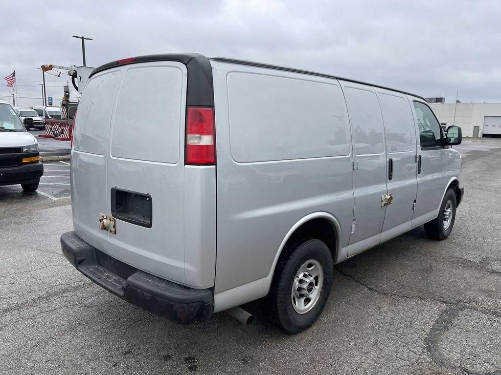 2016 GMC Savana Cargo 2500 2500 Regular Wheelbase Rear-Wheel Drive
