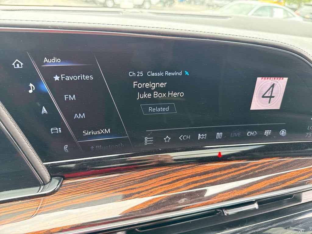 2021 Cadillac Escalade Premium Luxury