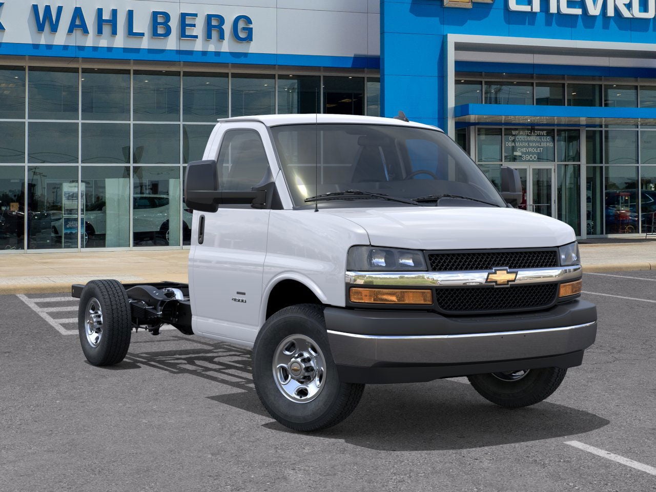 2026 Chevrolet Express Cutaway 3500 1WT