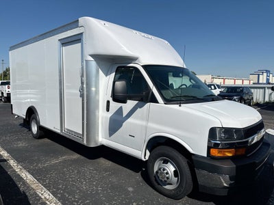 2026 Chevrolet Express Cutaway 3500 1WT