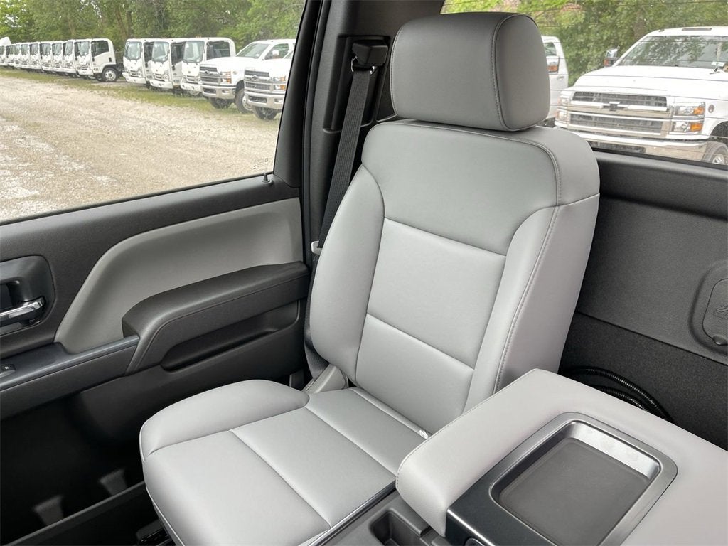 2024 Chevrolet Silverado 5500 HD Work Truck