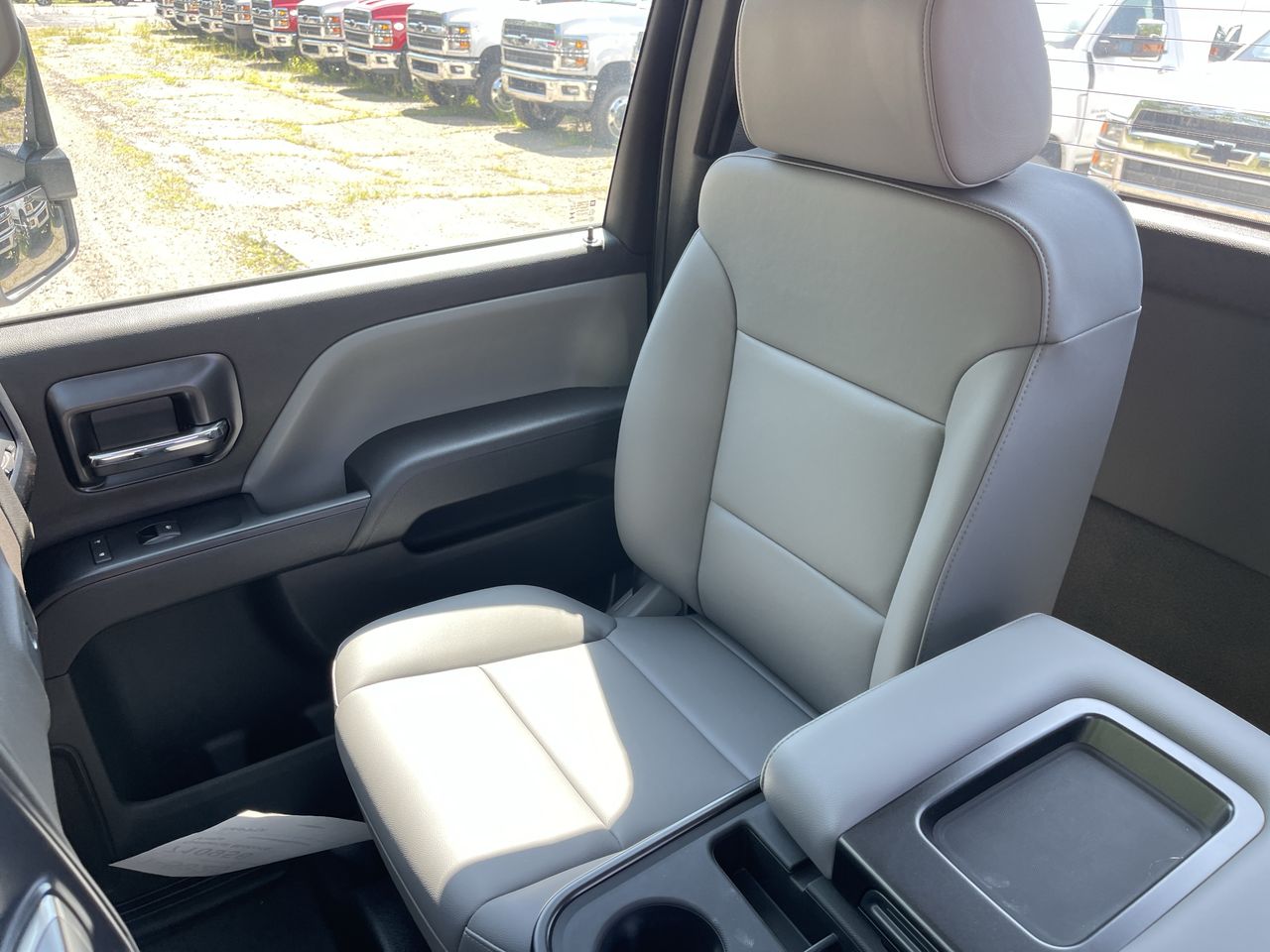 2024 Chevrolet Silverado 5500 HD Work Truck