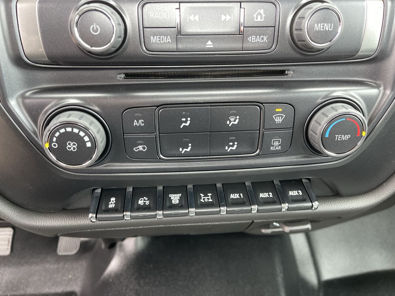 2024 Chevrolet Silverado 6500 HD Work Truck