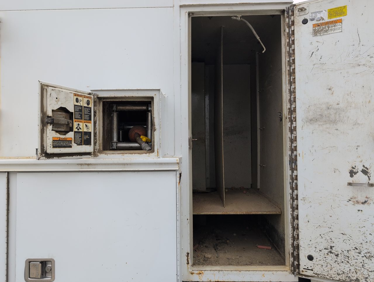 2014 INTERNATIONAL 4100 NA