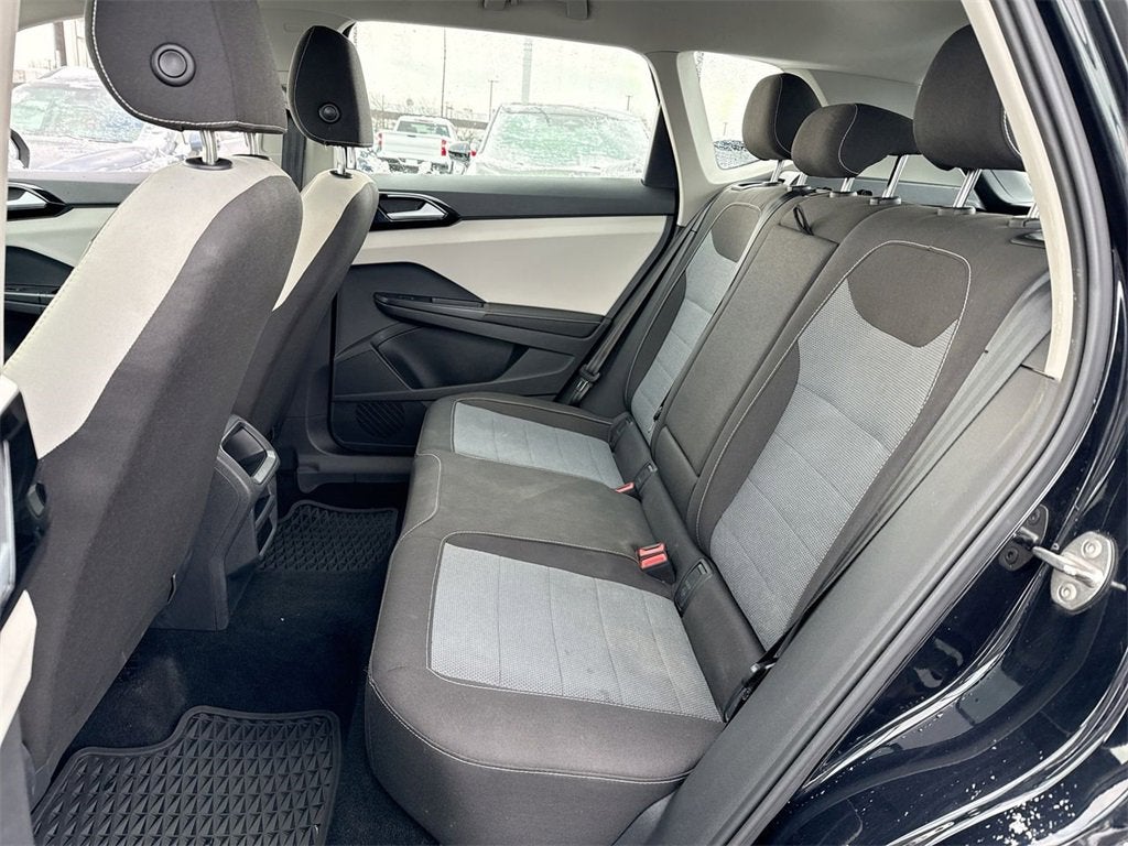 2025 Volkswagen Taos S