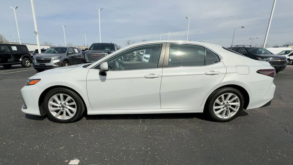 2022 Toyota Camry LE