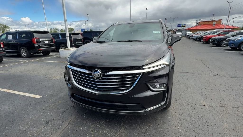2023 Buick Enclave Essence