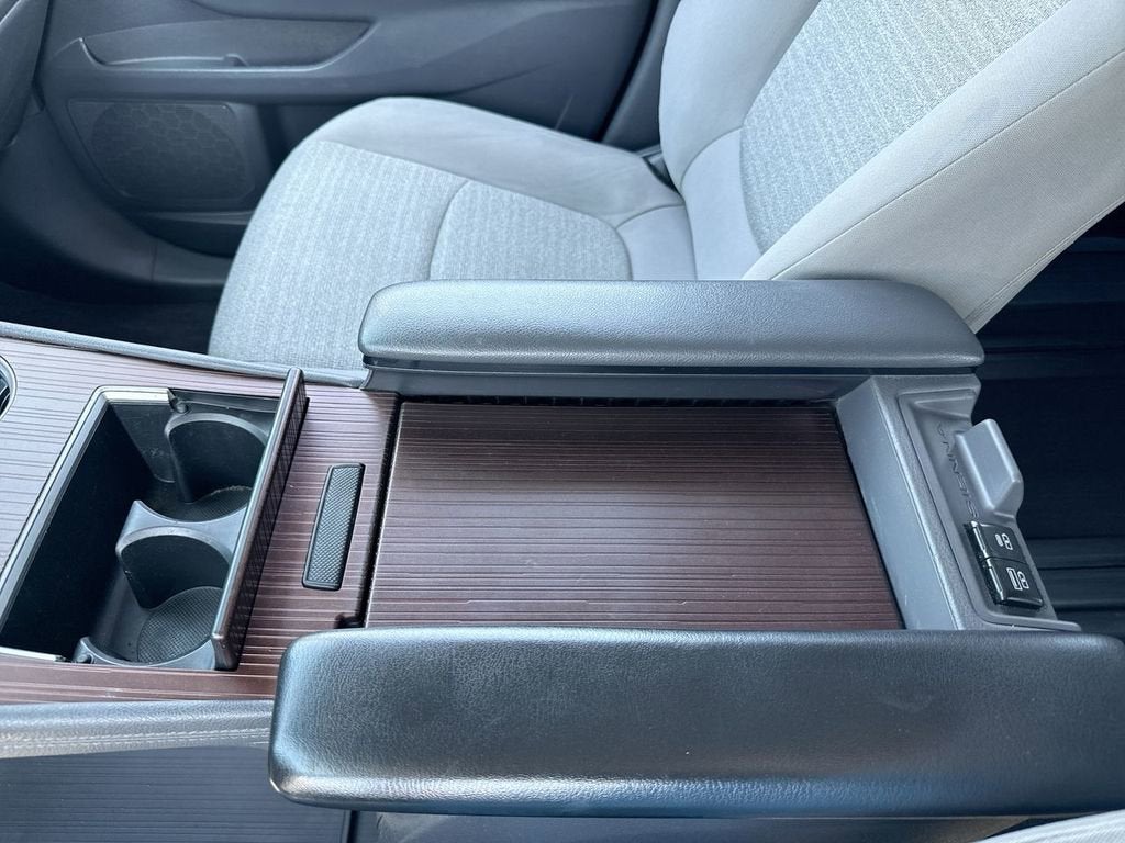 2021 Toyota Sienna LE