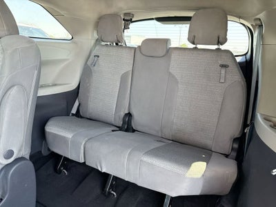 2021 Toyota Sienna LE