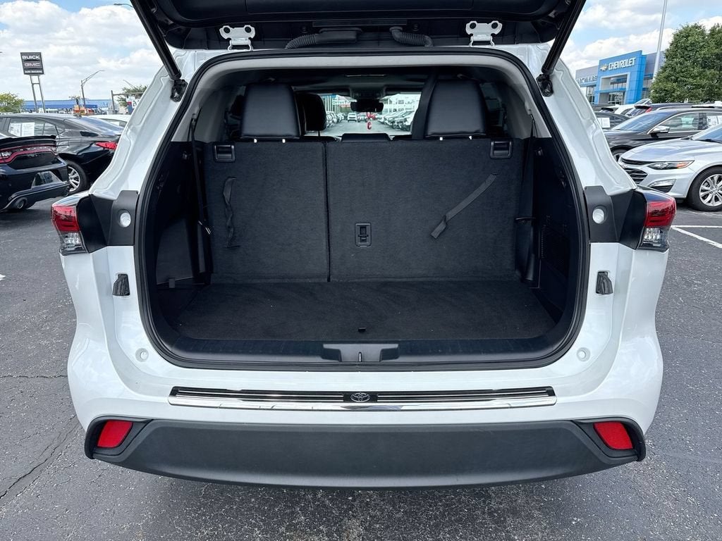2023 Toyota Highlander L