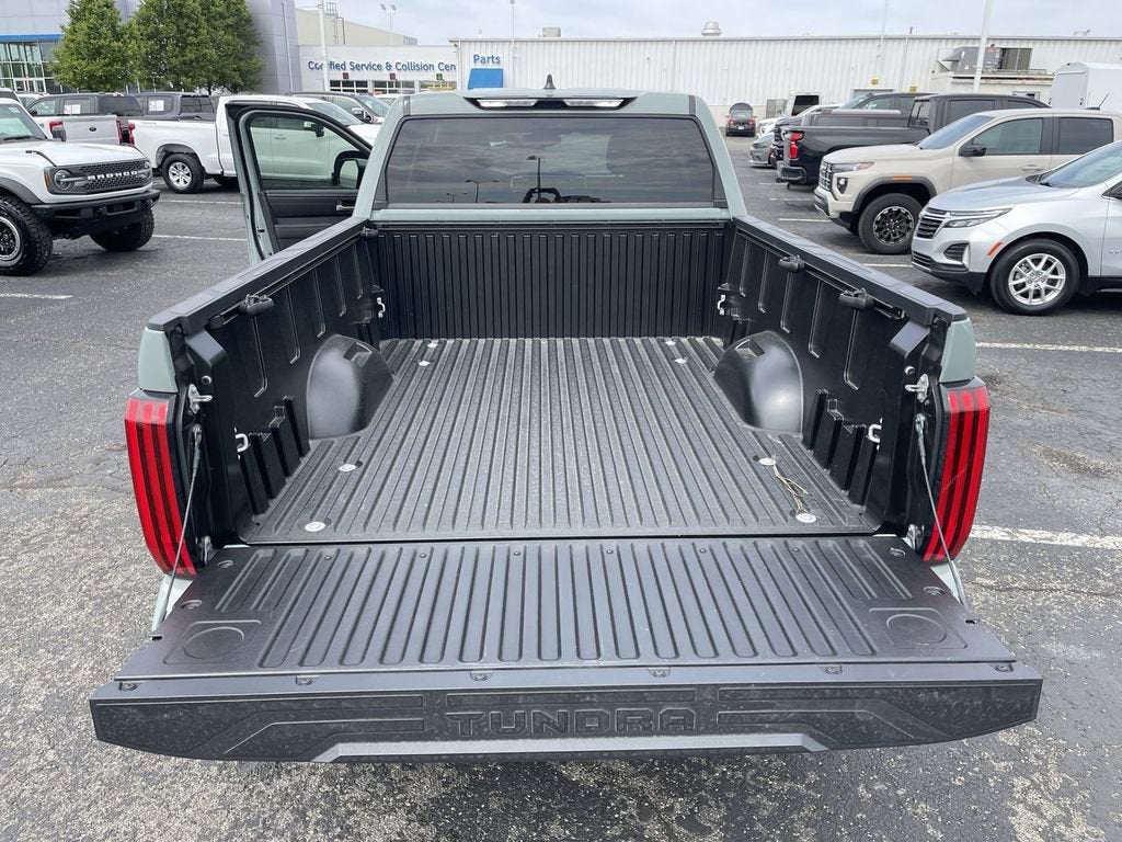 2024 Toyota Tundra 4WD SR5