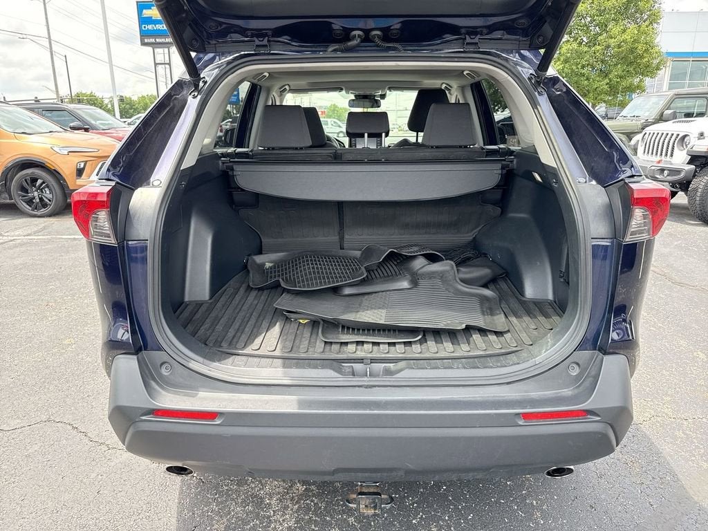 2022 Toyota RAV4 XLE
