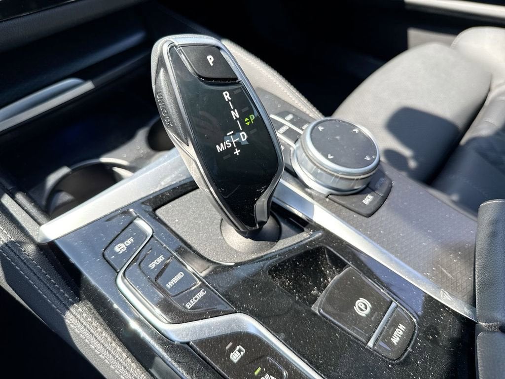 2022 BMW 5 Series 530e xDrive