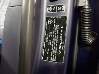 2025 Lamborghini Urus SE