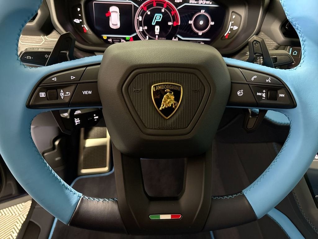 2025 Lamborghini Urus SE
