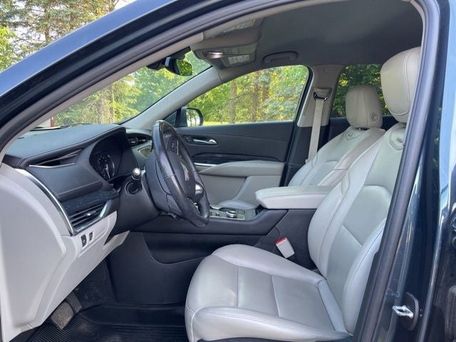 2020 Cadillac XT4 AWD Premium Luxury