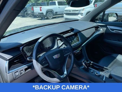 2025 Cadillac XT6 Luxury