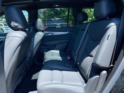 2025 Cadillac XT6 Luxury