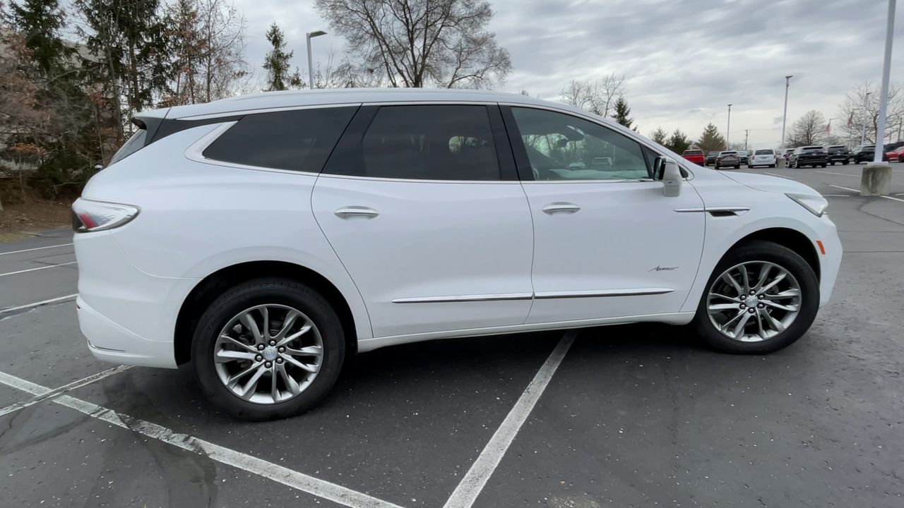 2022 Buick Enclave Avenir