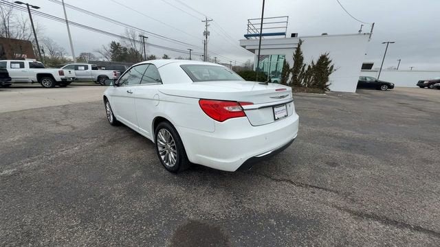 2013 Chrysler 200 Limited