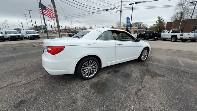 2013 Chrysler 200 Limited